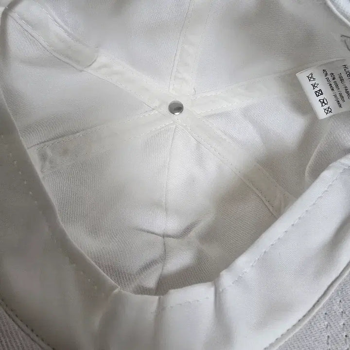 [BUNJANG] Maison Kitsune Big Fox Embroidered Ball Cap White / 메종키츠네 빅폭스 자수 볼캡 화이트 ㅡ 새상품