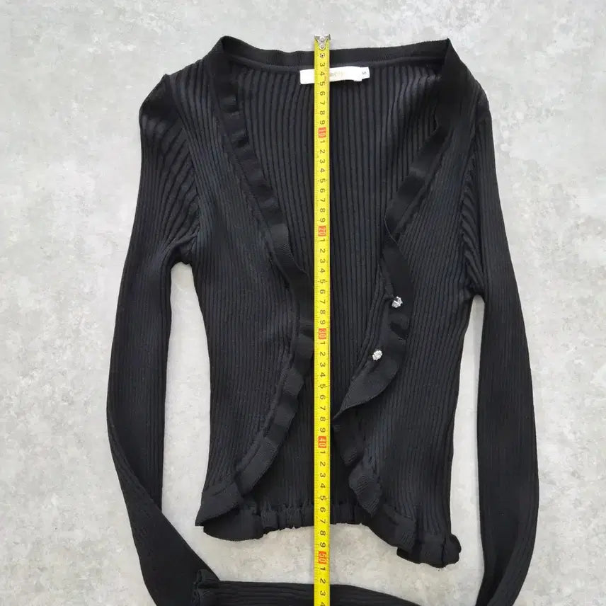 [BUNJANG] Black Frill Knit Cardigan / 블랙 프릴 니트 가디건