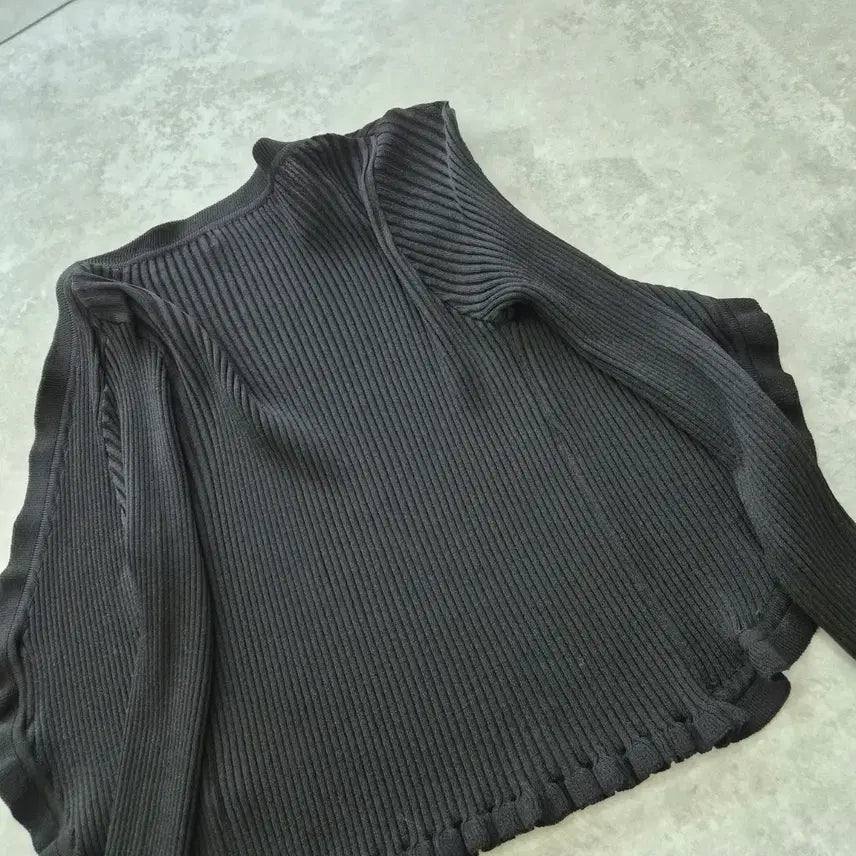 [BUNJANG] Black Frill Knit Cardigan / 블랙 프릴 니트 가디건