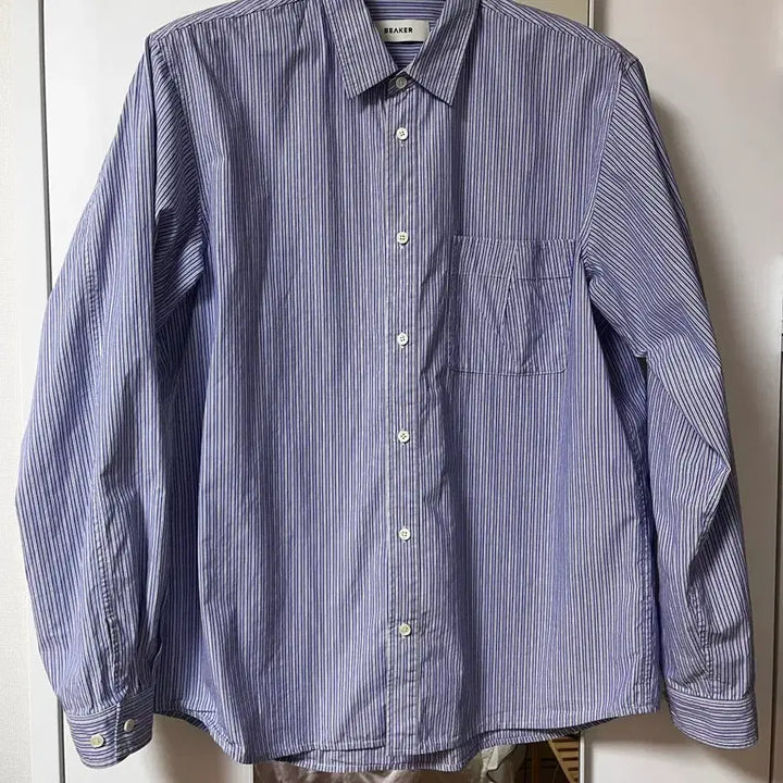 [SOLD OUT] 비이커 오버핏 스트라이프 셔츠 002 (M)