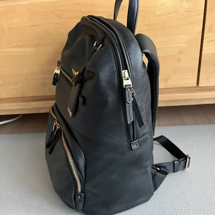 [BUNJANG] Tumi Leather Backpack / 투미 가죽 가방 백팩