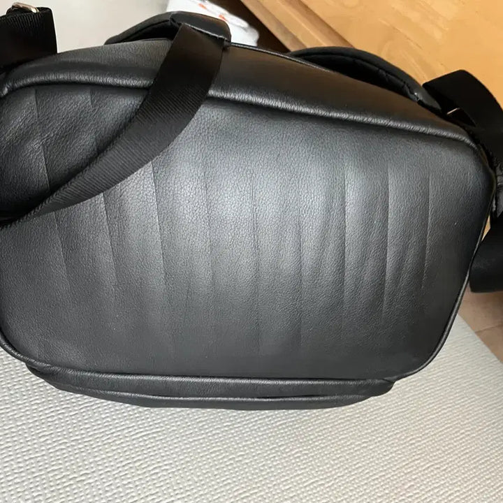 [BUNJANG] Tumi Leather Backpack / 투미 가죽 가방 백팩