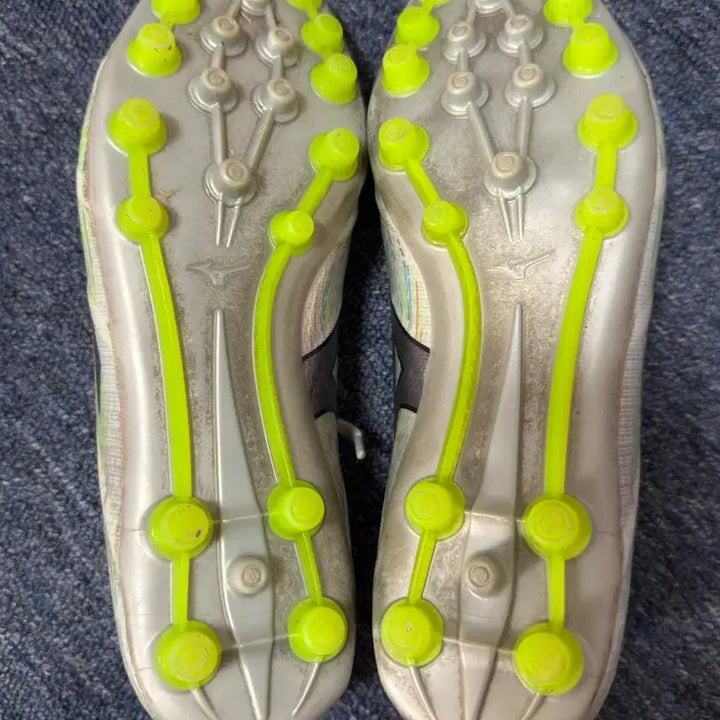 [BUNJANG] Mizuno Alpha 2 Elite AG Soccer Cleats / 미즈노 알파2 엘리트 ag 260