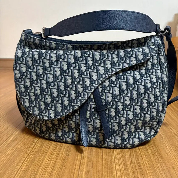 [BUNJANG] Dior Homme Saddle Soft Bag / 디올 옴므 새들 소프트백