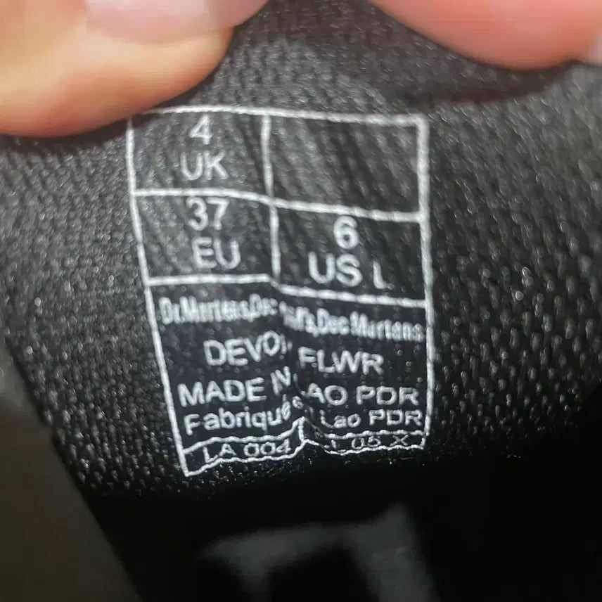 [BUNJANG] Dr. Martens Devon Flower Buckle Leather Boots (230-235) / 닥터마틴 데본 플라워 버클 가죽 부츠 230-235