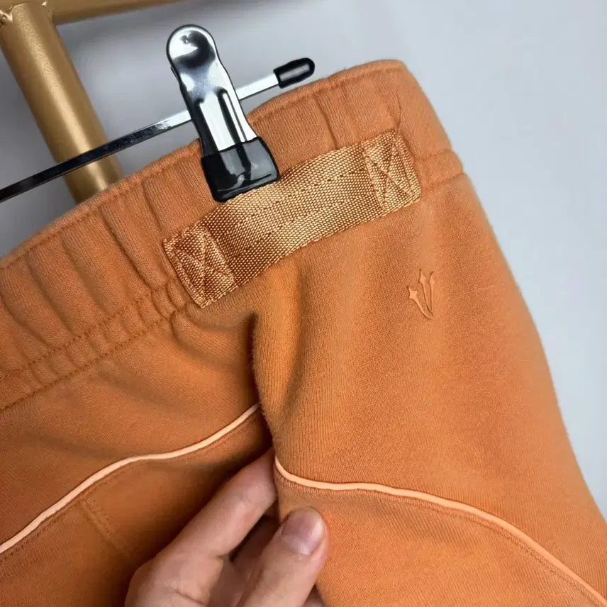 [BUNJANG] Nike x Drake NOCTA Fleece CS Sweatpants Hot Curry / M ) 나이키 x 드레이크 녹타 플리스 CS 스웻팬츠 핫 커리