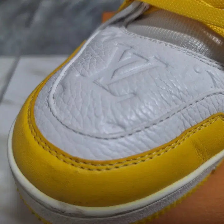 [BUNJANG] Louis Vuitton LV Trainer Sneakers (Yellow) - Size 7 / 루이비통 LV트레이너 스니커즈 7사이즈
