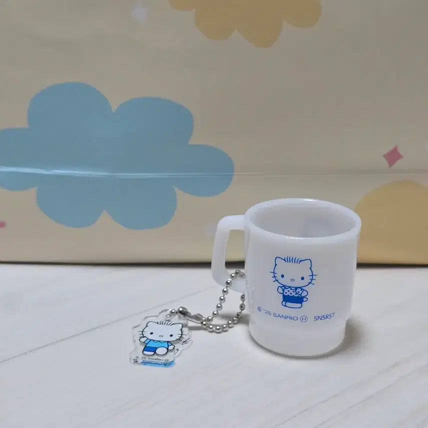 [BUNJANG] Sanrio Daniel Mini Mug Cup Keychain / 산리오 미니 머그컵 키링 다니엘