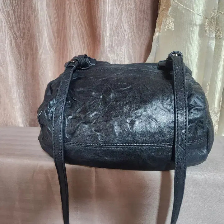 [BUNJANG] Givenchy Pandora Mini Cube Bag / 지방시 판도라 블랙  미니 큐브백