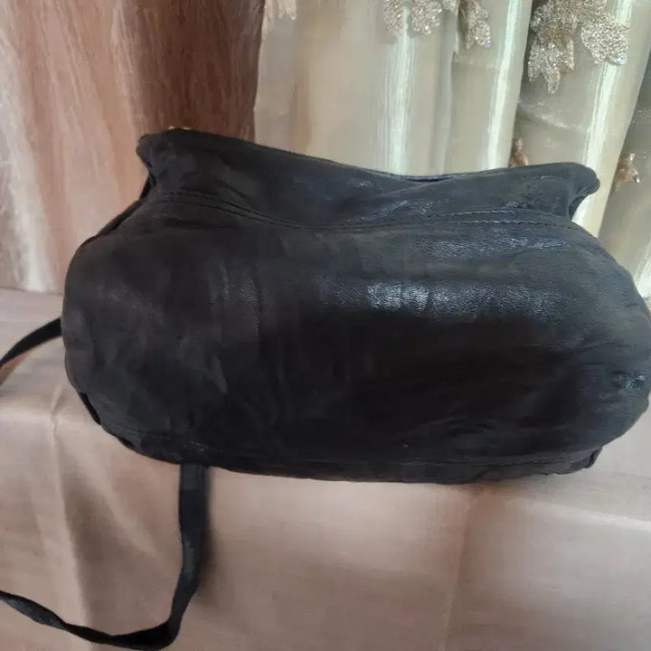 [BUNJANG] Givenchy Pandora Mini Cube Bag / 지방시 판도라 블랙  미니 큐브백