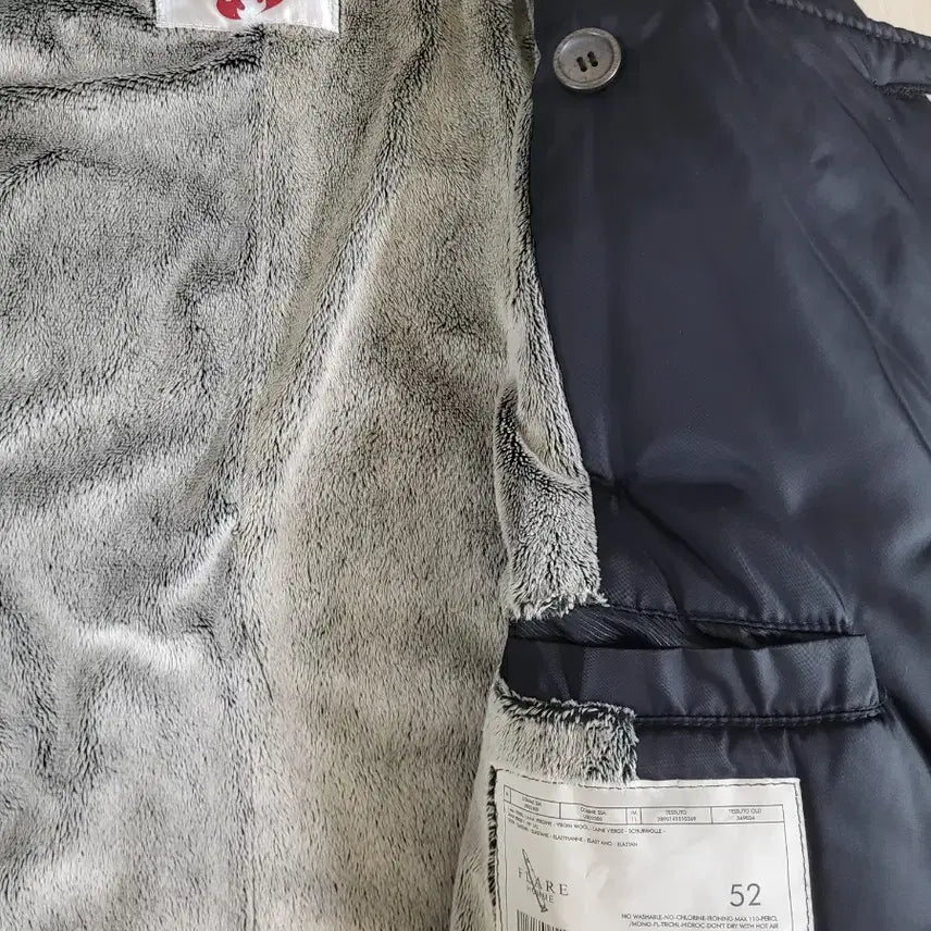 [BUNJANG] Black Double Button Padded Coat (Size 100-105) / 블랙 더블 버튼 패딩 코트(100~105)