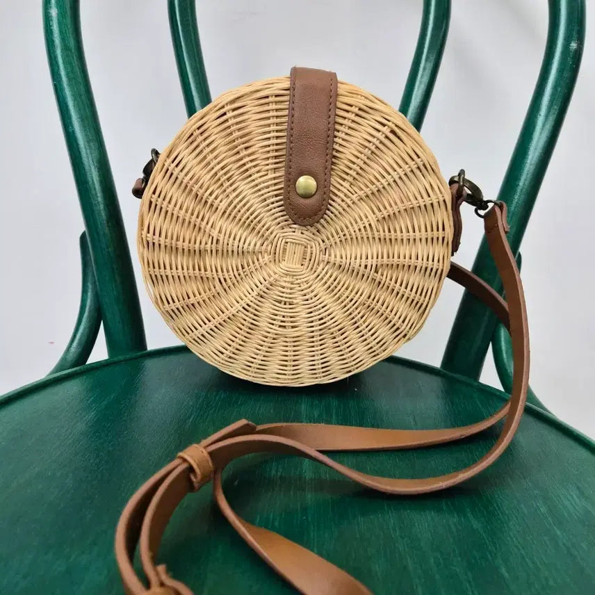[BUNJANG] Rattan Round Crossbody Bag / 라탄 원형 크로스백 가방