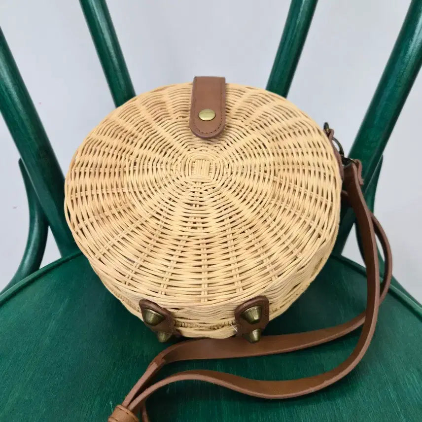 [BUNJANG] Rattan Round Crossbody Bag / 라탄 원형 크로스백 가방