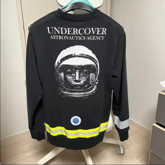 [BUNJANG] Undercover Astronautics Agency Sweater / [4]언더커버 우주인 맨투맨 팝니다