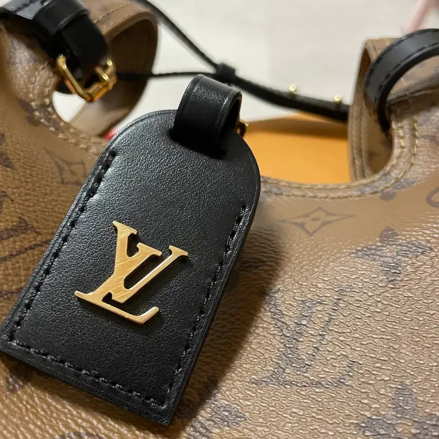 [BUNJANG] Louis Vuitton Atlantis BB Monogram Handbag / 루이비통 아틀란티스 BB 모노그램