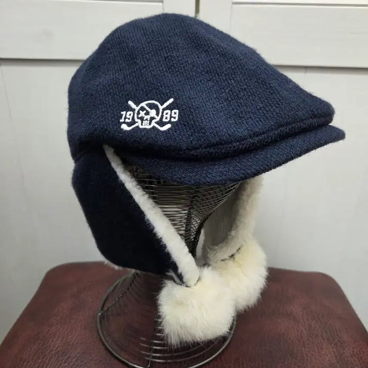 [BUNJANG] Pearly Gates Knit Earflap Hat / 파리게이츠 니트 귀달이 모자