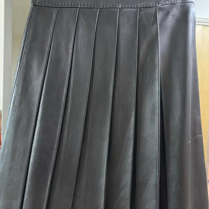 [BUNJANG] DESTIJL Real Leather Pleated Skirt / DESTIJL 리얼 양가죽 플리츠 스커트