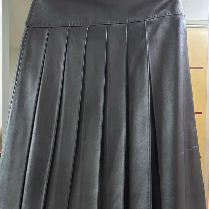 [BUNJANG] DESTIJL Real Leather Pleated Skirt / DESTIJL 리얼 양가죽 플리츠 스커트
