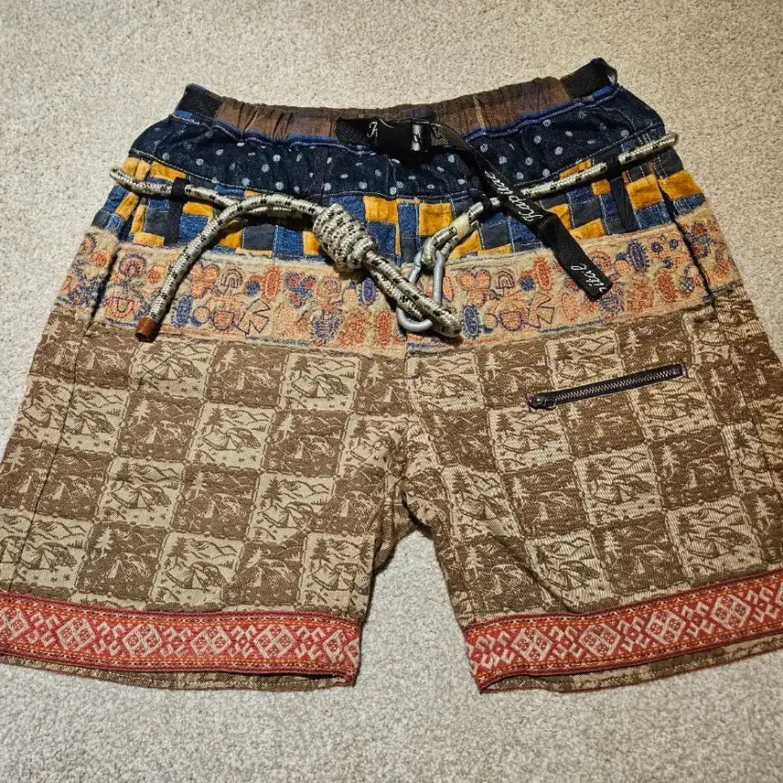 [BUNJANG] Capital Crazy Shorts / 캐피탈 크레이지 쇼츠