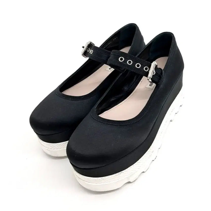 [BUNJANG] Miu Miu Mary Jane Platform Shoes (Size 36) / 미우미우 블랙 메리제인 플랫폼 슈즈 36사이즈