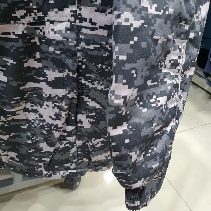 [BUNJANG] Military Patterned Hooded Padded Jacket / 카모 방한 밀리터리 면 패딩점퍼 얼룩이 후드잠바