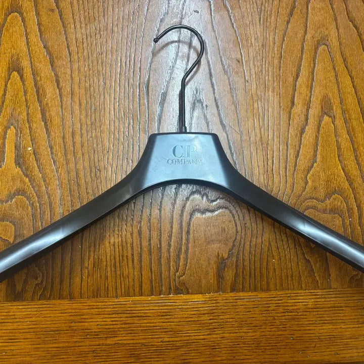 [BUNJANG] CP Company Clothes Hanger / cp컴퍼니 옷걸이