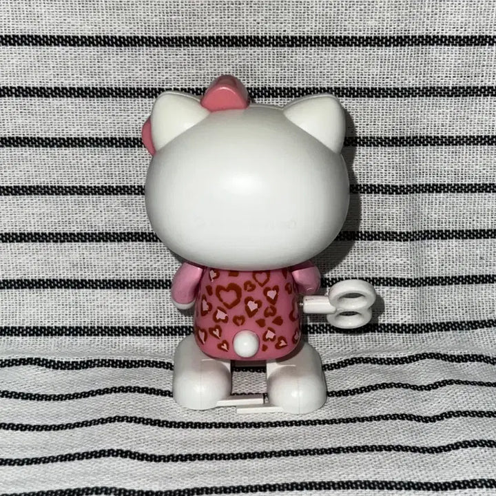 [BUNJANG] Hello Kitty Mini Walking Wind-up Figure / 헬로키티 아장아장 태엽 미니 피규어