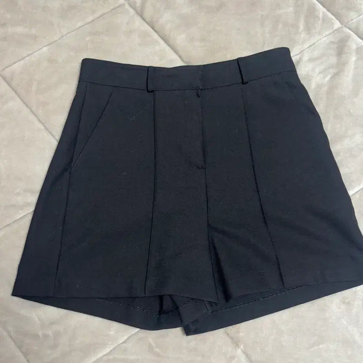 [BUNJANG] Roesom Black Shorts S Size / 로에솜 블랙 반바지 숏팬츠 s