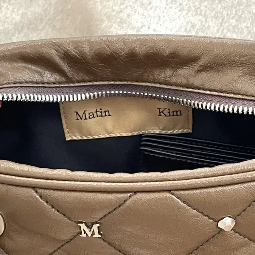 [BUNJANG] Matinkim Studded Quilted Bag / 마뗑킴 스터드 퀼팅백