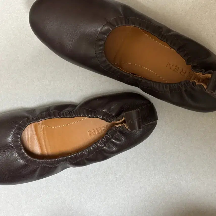 [BUNJANG] Cuern Roma05 Scrunchie Flat 235 / 쿠에른 로마05 스크런치 플랫 235