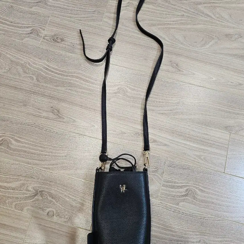 [BUNJANG] Valuv Jane Black Mini Crossbag / 발루브 제인 블랙 미니 크로스백