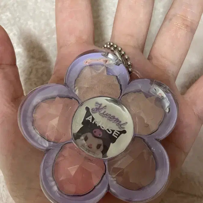 [BUNJANG] Amuse Kuromi Eyeshadow Palette / 어뮤즈 쿠로미 아이섀도우 팔레트