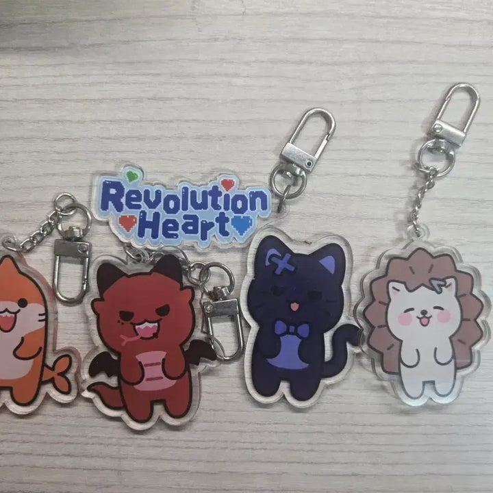 [BUNJANG] Lil' Revolution Keyring Bundle Set / 리레볼루션 키링 일괄 판매