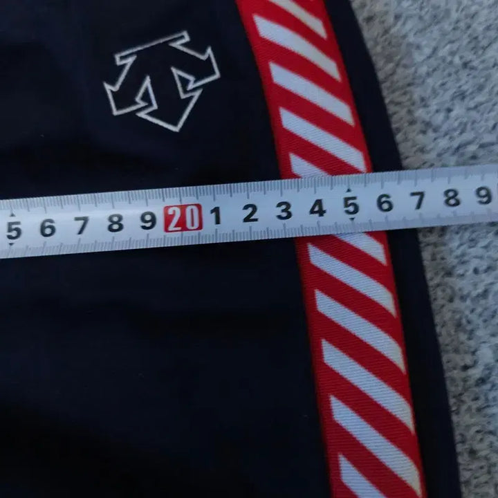 [BUNJANG] Descente Athletic Pants / [M] 데상트 운동바지