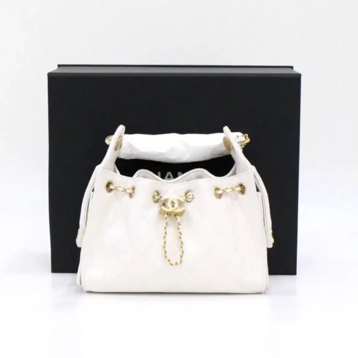 [BUNJANG] Chanel 25 Mini White Bag Full Package / 미개봉 새상품) 샤넬 25백 미니 화이트 풀박스