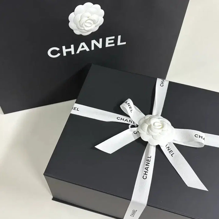 [BUNJANG] Chanel 25 Mini White Bag Full Package / 미개봉 새상품) 샤넬 25백 미니 화이트 풀박스