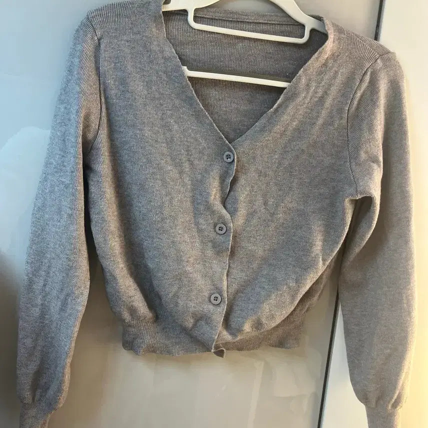 [BUNJANG] Gray Crop Knit Cardigan / 회색 크롭니트 가디건 (허리 잡아줘요!)