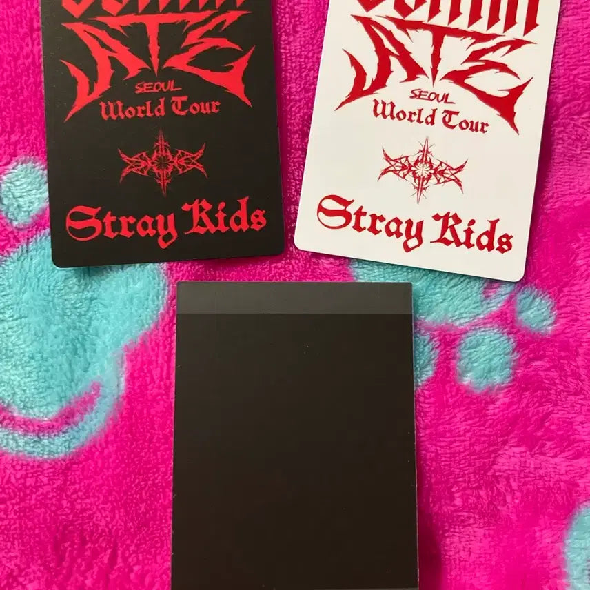 스트레이키즈 한 도미네이트 블루레이 특전포카&폴라로이드 세트