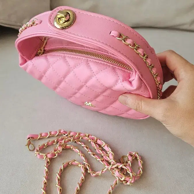 [BUNJANG] Pink Quilted Chain Bag / (새상품) 가벼운 핑크 체인 퀼팅백 퀄팅백 / 토트백 크로스백