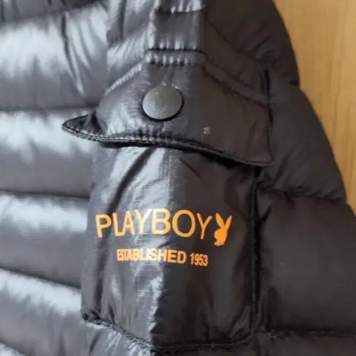 [BUNJANG] Playboy Women's Black Padded Jacket (Size 90) / 플레이보이 패딩(여성, 사이즈 90)