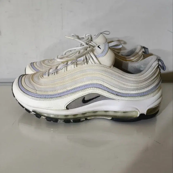 [BUNJANG] Nike Air Max 97 Essential Sneakers / 255mm 나이키 에어맥스 97 에센셜 운동화