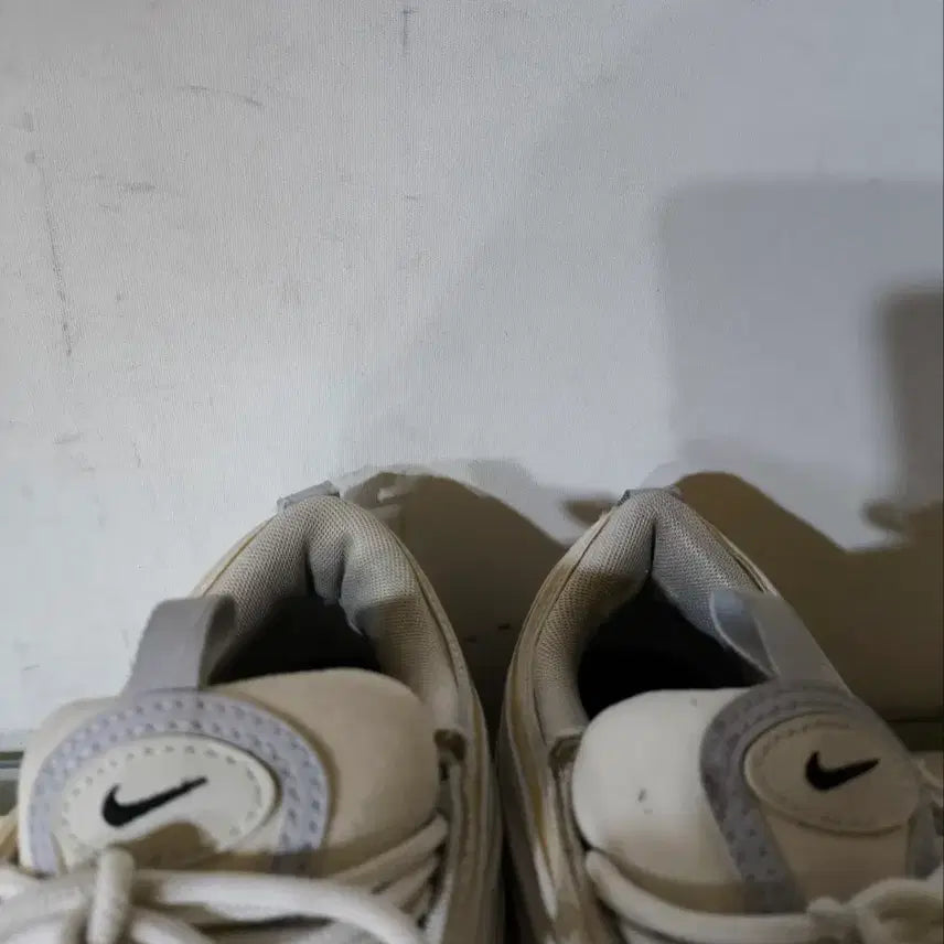 [BUNJANG] Nike Air Max 97 Essential Sneakers / 255mm 나이키 에어맥스 97 에센셜 운동화