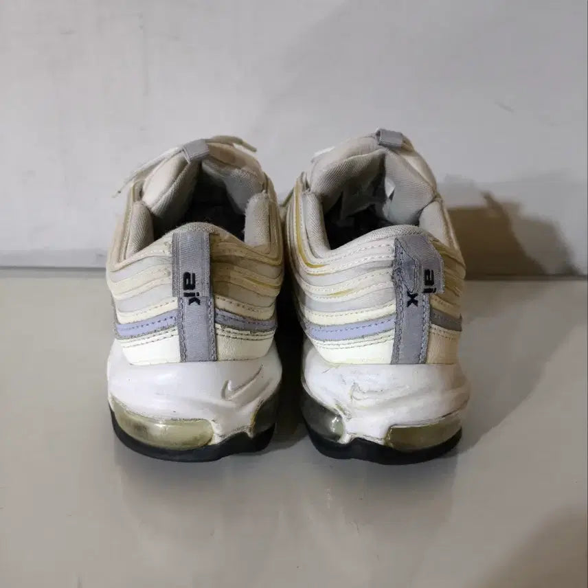 [BUNJANG] Nike Air Max 97 Essential Sneakers / 255mm 나이키 에어맥스 97 에센셜 운동화