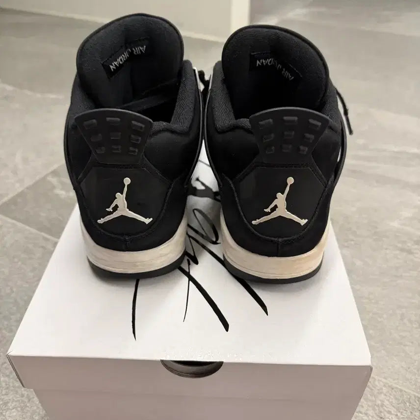 [BUNJANG] Jordan 4 White Thunder Sneakers / 조단 4 화이트 썬더 265 Jordan 4 White Thunder