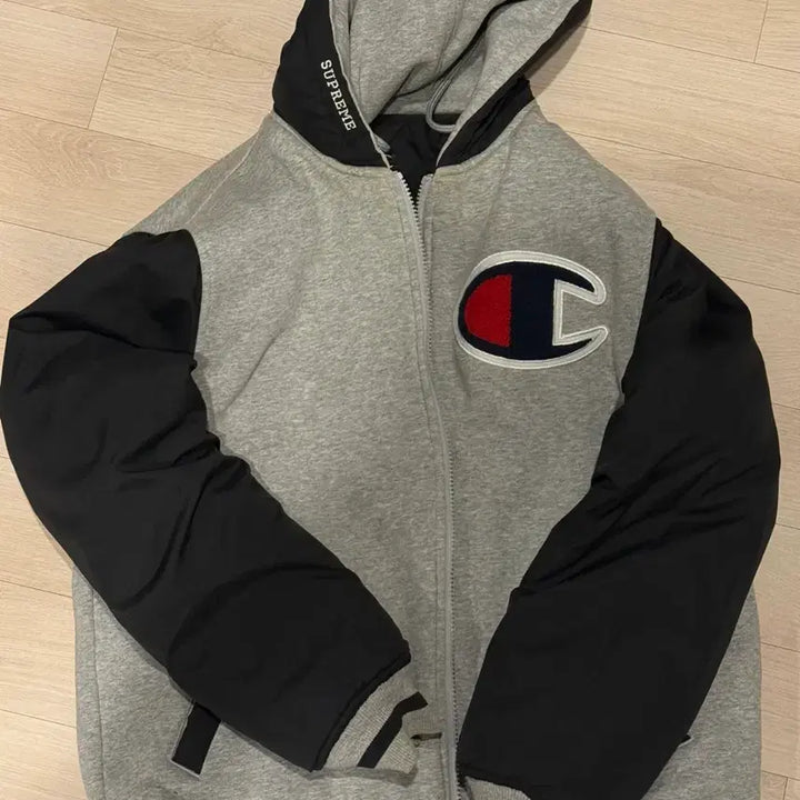 [BUNJANG] Champion x Supreme Reversible Padded Jacket / [M] 챔피온x슈프림 패딩