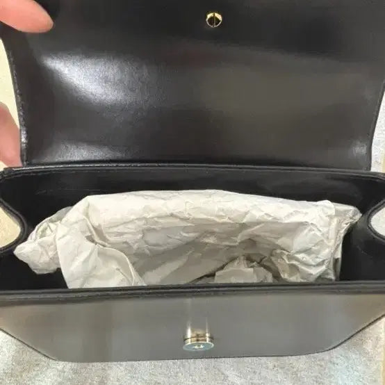 [BUNJANG] Vivienne Westwood Linda Crossbody Bag Black / (새상품,풀세트)비비안웨스트우드 린다 크로스백 블랙 금장