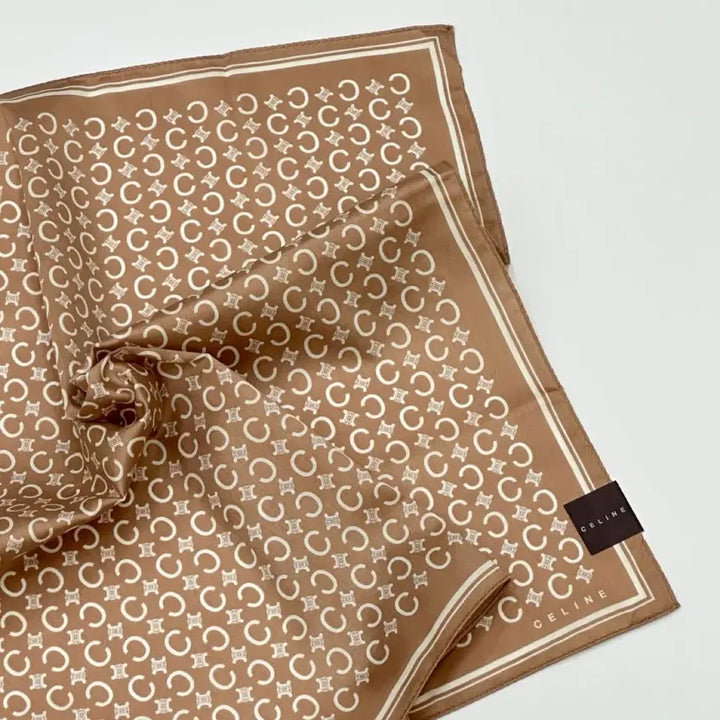 [BUNJANG] Celine Petit Scarf Handkerchief / (새상품) celine / 셀린느 쁘띠스카프 손수건
