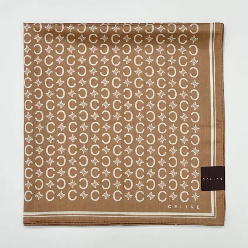 [BUNJANG] Celine Petit Scarf Handkerchief / (새상품) celine / 셀린느 쁘띠스카프 손수건