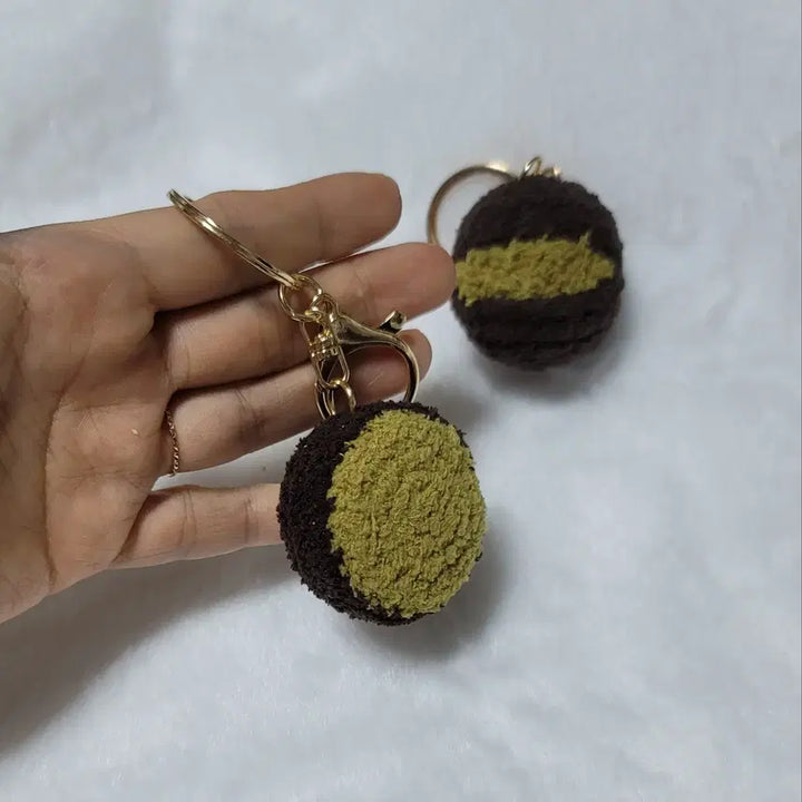[BUNJANG] Handmade Crochet Dubai Jjontuck Cookie Keyring / 핸드메이드 뜨개 두바이쫀득쿠키 키링 두쫀쿠 키링