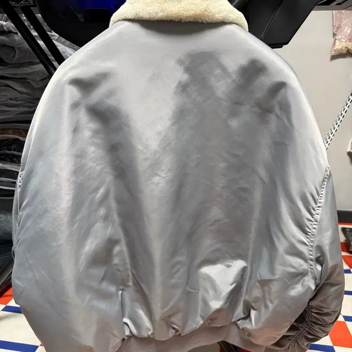 [BUNJANG] MA-1 Gray Shearling Bomber Jacket / 무스탕 항공점퍼 MA-1 그레이 팝니다